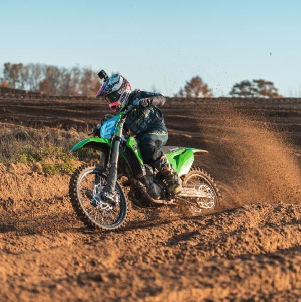 Pionnière du motocross canadien: